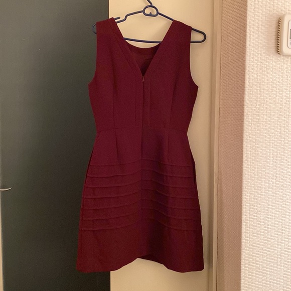 Madewell midnight Fit and Flate sleeveless cranberry red dress. Size 4 - Picture 4 of 7